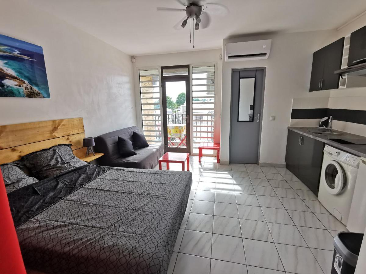 Appartement Vue Mer Et Montagne A 100M De La Plage Le Gosier  Eksteriør bilde